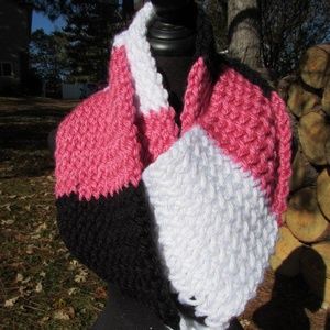 Women's Infinity Scarf: Handmade